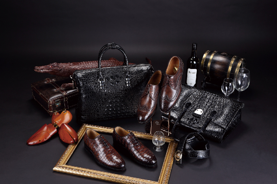 定制皮具攝影 三鷹堂作案團(tuán)伙的攝影手法揭秘